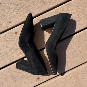 Marc Fisher Caitlin Pumps, Black suede